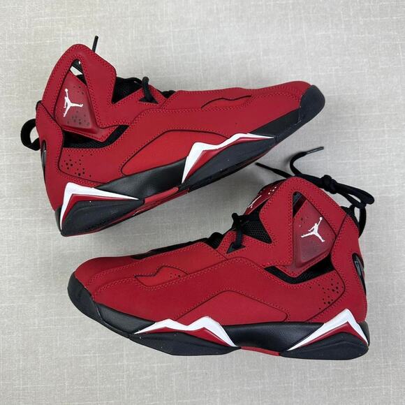 ♥️ 2015 Jordan True Flight "Gym Red" 11.5M - Picture 2 of 6
